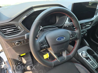2025 Ford Escape ST-Line - miniatura 10
