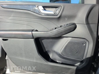 2025 Ford Escape ST-Line - miniatura 9