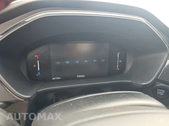 2025 Ford Escape ST-Line - miniatura 12