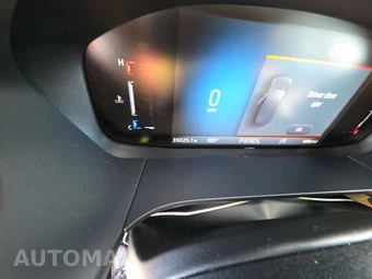 2025 Ford Escape ST-Line - miniatura 18