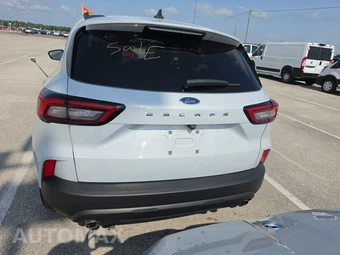 2025 Ford Escape ST-Line - miniatura 5