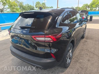 2025 Ford Escape ST-Line - miniatura 4