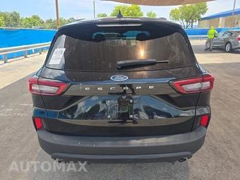 2025 Ford Escape ST-Line - miniatura 5