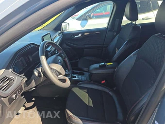 2025 Ford Escape ST-Line - miniatura 3