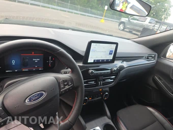 2025 Ford Escape ST-Line - miniatura 11