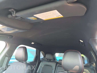 2025 Ford Escape ST-Line - miniatura 11