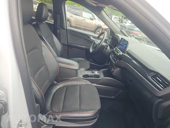 2025 Ford Escape ST-Line - miniatura 14
