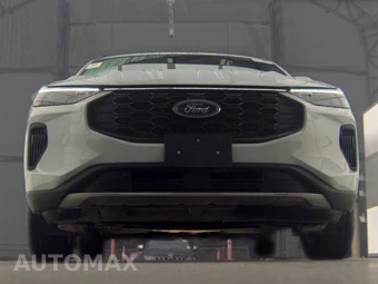 2025 Ford Escape ST-Line - miniatura 3