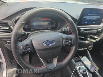 2025 Ford Escape ST-Line - miniatura 16