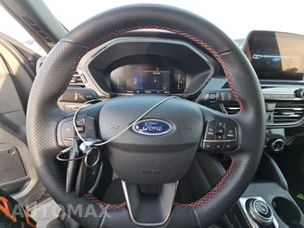 2025 Ford Escape ST-Line - miniatura 16
