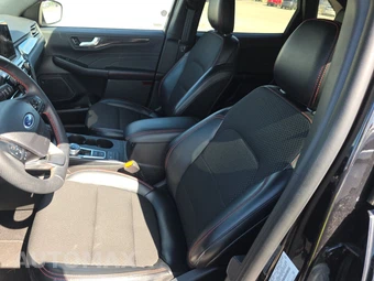 2025 Ford Escape ST-Line - miniatura 7