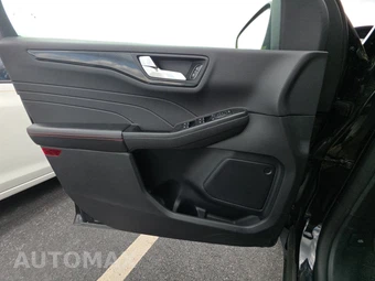 2025 Ford Escape ST-Line - miniatura 9