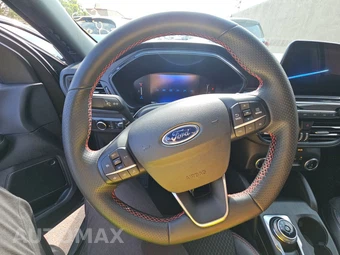 2025 Ford Escape ST-Line - miniatura 10