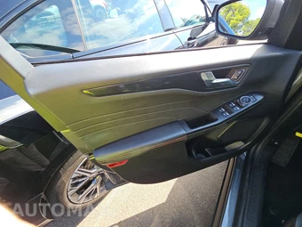2025 Ford Escape ST-Line - miniatura 9