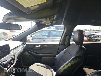 2025 Ford Escape ST-Line - miniatura 14