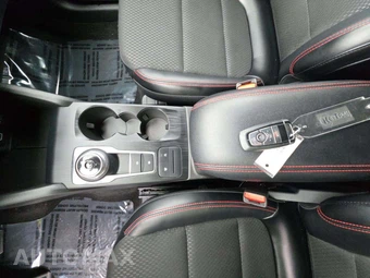 2025 Ford Escape ST-Line - miniatura 8