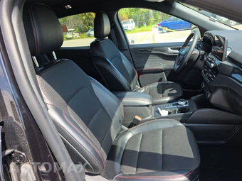 2025 Ford Escape ST-Line - miniatura 8