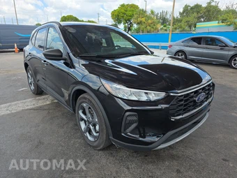 2025 Ford Escape ST-Line - miniatura 3