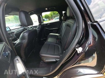 2025 Ford Escape ST-Line - miniatura 13