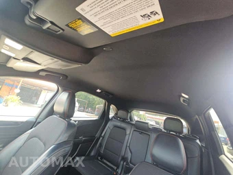2025 Ford Escape ST-Line - miniatura 8
