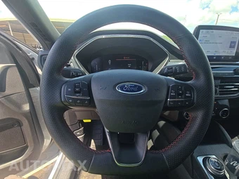 2025 Ford Escape ST-Line - miniatura 10