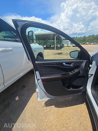 2025 Ford Escape ST-Line - miniatura 9
