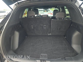 2025 Ford Escape ST-Line - miniatura 16