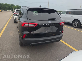 2025 Ford Escape ST-Line - miniatura 5
