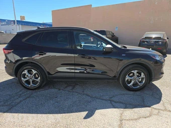2025 Ford Escape ST-Line - miniatura 4