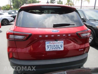 2025 Ford Escape ST-Line - miniatura 11