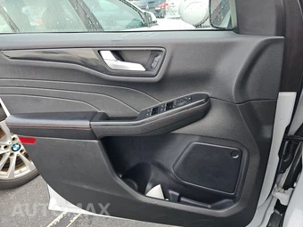 2025 Ford Escape ST-Line - miniatura 15