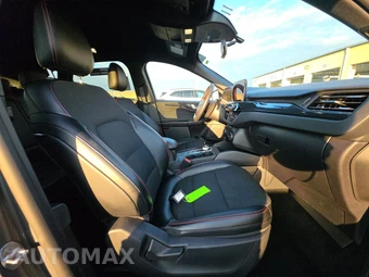 2025 Ford Escape ST-Line - miniatura 14