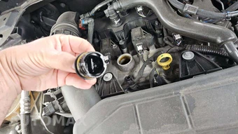 2025 Ford Escape ST-Line – miniatura 24
