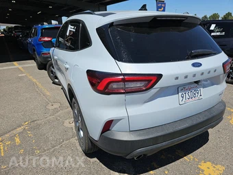 2025 Ford Escape ST-Line - miniatura 8