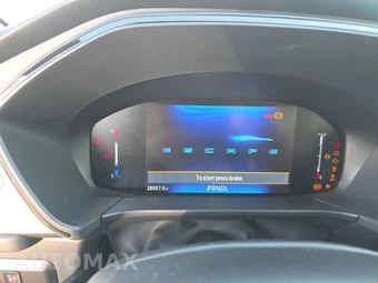 2025 Ford Escape ST-Line - miniatura 18