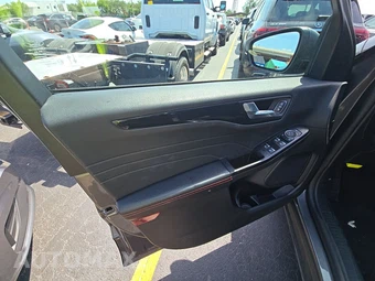 2025 Ford Escape ST-Line - miniatura 15