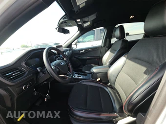 2025 Ford Escape ST-Line – miniatura 13