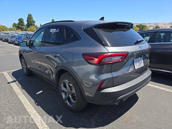 2025 Ford Escape ST-Line - miniatura 6