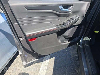 2025 Ford Escape ST-Line - miniatura 9
