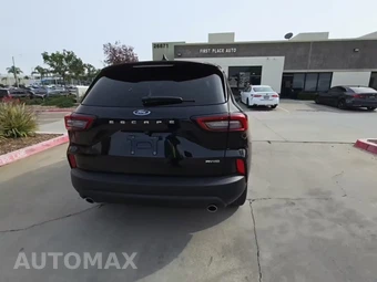 2025 Ford Escape ST-Line - miniatura 4