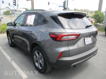2025 Ford Escape ST-Line - miniatura 17