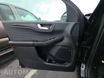 2025 Ford Escape ST-Line - miniatura 15