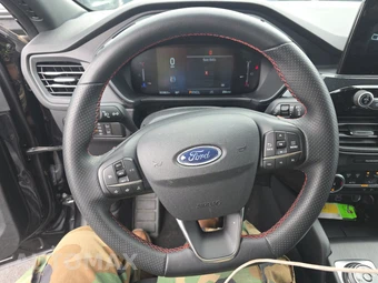 2025 Ford Escape ST-Line - miniatura 16