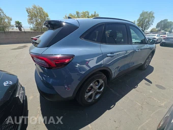2025 Ford Escape ST-Line - miniatura 4