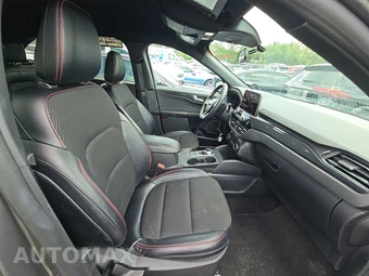 2025 Ford Escape ST-Line – miniatura 14