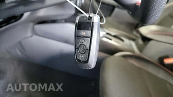 2025 Ford Escape ST-Line - miniatura 18