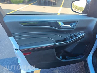 2025 Ford Escape ST-Line - miniatura 9