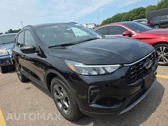 2025 Ford Escape ST-Line - miniatura 3