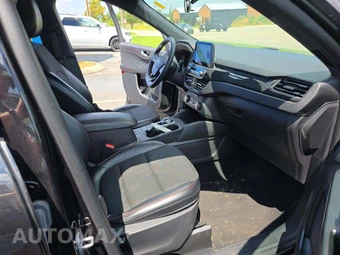 2025 Ford Escape ST-Line - miniatura 17