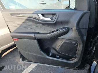 2025 Ford Escape ST-Line - miniatura 9